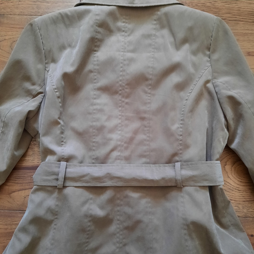 Elegant Khaki Trench Coat - Picture 14 of 14